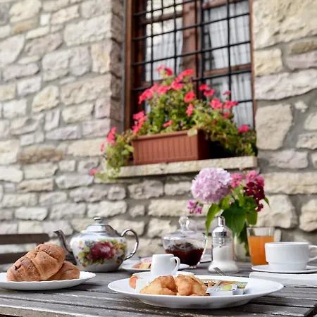 Kalemi Twin Boutique