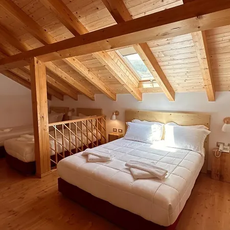 Kalemi Twin Boutique Gjirokastër