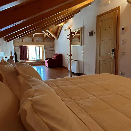 Kalemi Twin Boutique Gjirokastër