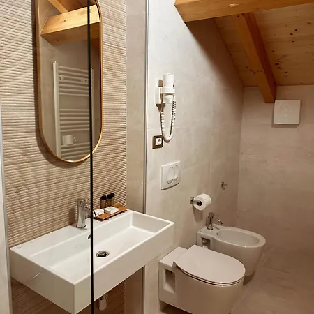 מלון Kalemi Twin Boutique 3*