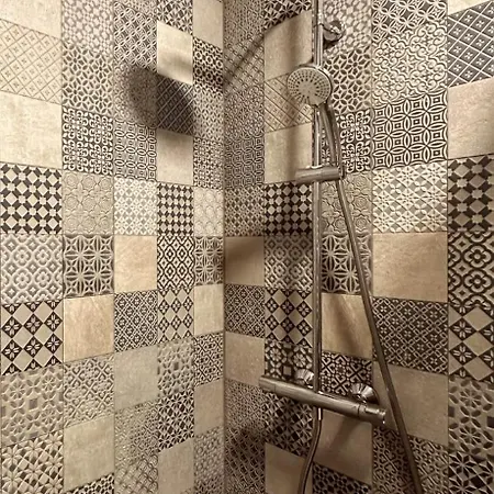 Kalemi Twin Boutique מלון 3*