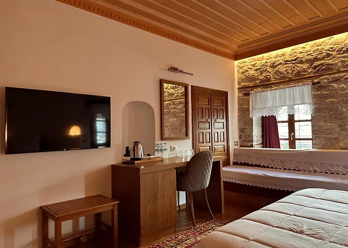 Kalemi Twin Boutique